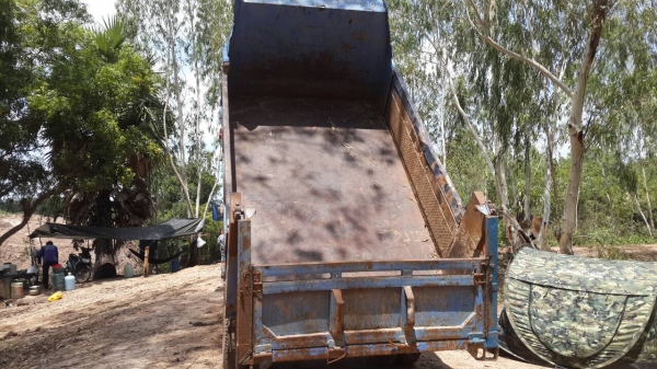 ขายหกล้อดั้ม MITSUBISHI ดั้ม 3คิว เครื่อง4D34 115แรง พ่วงมาลัยเพาเวอร์ เครื่องเกียร์คัชชีดี รถใช้งานประจำ เอกสารสัญญาซื้อขาย เป็นรถประกอบ เอกสารอินวอยซ์หาย