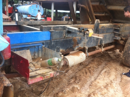 ขายหกล้อดั้มยาง900ROCKY 165แรง สภาพพร้อมใช้งาน ครื่องเกียร์ดี คัชชีสวย ยางพร้อมใช้ เอกสารสัญญาซื้อขาย