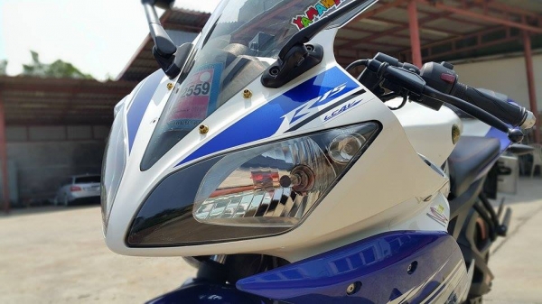 มาใหม่สภาพมือ1 R15 2014 วิ่ง 10900 กิโล ขายถูก ต่อรองได้ครับ