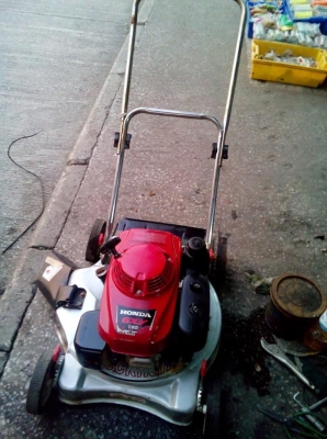 ขายรถตัดหญ้า เดินตามสภาพพร้อมใช้