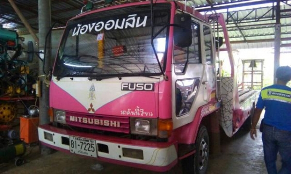 10 ล้อ เข็นรถเกี่ยว  090-8272268