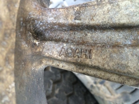 ขายล้อ asahi made in japan 15x6 et5 5รู139.7 ใส่เบี้ยน วีทาร่า jimny