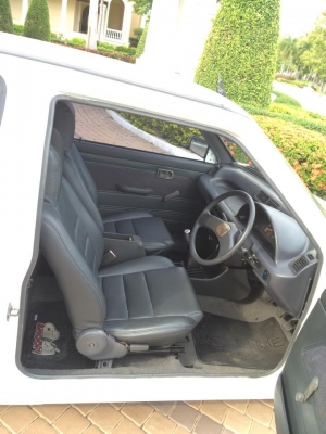 ขาย. Daihatsu mira mint ปี97 แท้เครื่องหัวฉีด660ccเกียร์ ธรรมดา สีขาวมุก ทำใหม่ นอก ใน สวยๆ ภายในหุ้มใหม่. ช่วงล่างทำมาใหม่. แบตใหม่ 7/9/58 ยางใหม่ ปี15ต้นปี. เพิ่งเปลียน รถสวย พร้อมใช้งาน. ประหยัดน้ำมัน. หาทีจอดรถง่าย. เบาะด้านหลังพับ เก็บของได้เยอะครับ.