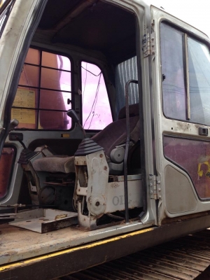 รถบ้านฝากขาย KOBELCO SK200-1 มาร์คทรี ซีเรียลสูง เก๋งเทา สีเดิมเครื่องปั้มระบบดี แอร์พร้อม ระบบดี ราคา 790000 บาท