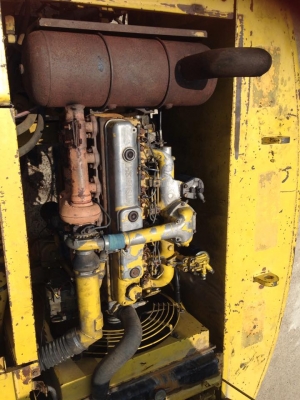 รถบ้านฝากขาย KOBELCO SK200-1 มาร์คทรี ซีเรียลสูง เก๋งเทา สีเดิมเครื่องปั้มระบบดี แอร์พร้อม ระบบดี ราคา 790000 บาท