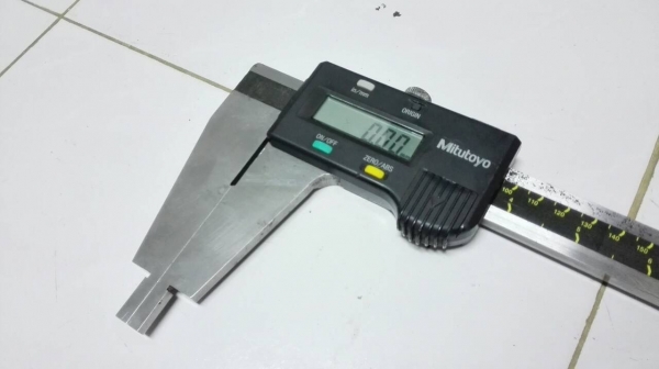 ====== Sold Out!! ====== เวอร์เนียดิสจิตอล Mitutoyo Japan รุ่น CDC-24"C ตัวใหญ่ขนาด 2 ฟุต.สภาพใหม่กริ้บ!!ท้าพิสูจน์ครับ..โทร 089-2499-123 นครปฐม