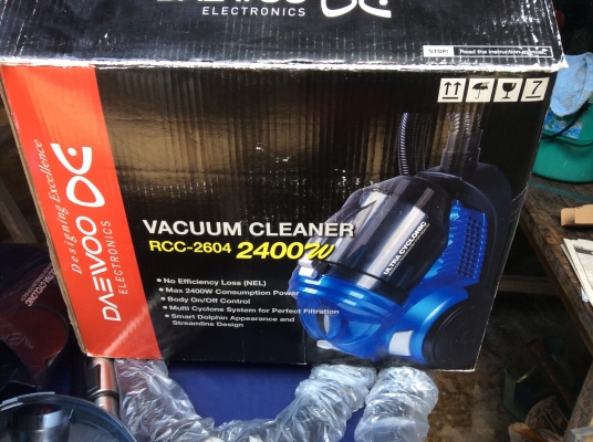 ----------เครื่องดูดฝุ่น-------------