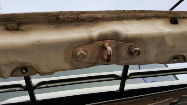 รถฮีโน่ 6 ล้อ ติดเฮี๊ยบ 3.5 ตัน. / FG1J  220 แรงม้า. ปี 47 - 49.   ( มีขาย 2 คัน. )      สนใจติดต่อ  081 - 6079515