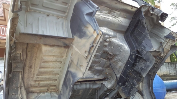 รถฮีโน่ 6 ล้อ ติดเฮี๊ยบ 3.5 ตัน. / FG1J  220 แรงม้า. ปี 47 - 49.   ( มีขาย 2 คัน. )      สนใจติดต่อ  081 - 6079515