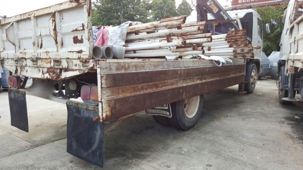 รถฮีโน่ 6 ล้อ ติดเฮี๊ยบ 3.5 ตัน. / FG1J  220 แรงม้า. ปี 47 - 49.   ( มีขาย 2 คัน. )      สนใจติดต่อ  081 - 6079515