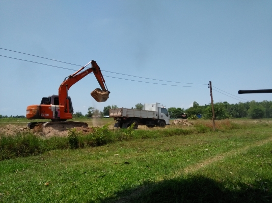 ขายแบคโฮHITACHI EX120-2 ขายแบคโฮHITACHI EX120-2