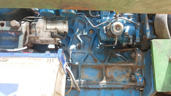 ขายรถไถ FORD 6610 เสื้อลาย ติดคีบอวยชัยแทรคเตอร์ สภาพพร้อมใช้งาน เอกสารสัญญาซื้อขายครับ ราคาต่อรองได้นิดหน่อย