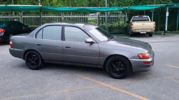 ขายสามห่วง ปี 94 เครื่อง 1.6 หัวฉีด เกียร์ธรรมดา ไม่แก๊ส ขายสามห่วง ปี 94 เครื่อง 1.6 หัวฉีด เกียร์ธรรมดา ไม่แก๊ส