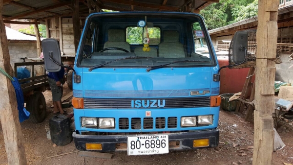 ขาย 6 ล้อสั้น ISUZU TLD คัสซีสวยตลอดเส้น เครื่อง TOYOTA 85 แรงม้า แต่งเกียร์สั้น หัวเก๋งยกได้ คอกเหล็กพร้อมบรรทุก ทะเบียนพร้อมโอนครับ ขาย 6 ล้อสั้น ISUZU TLD คัสซีสวยตลอดเส้น เครื่อง TOYOTA 85 แรงม้า แต่งเกียร์สั้น หัวเก๋งยกได้ คอกเหล็กพร้อมบรรทุก ทะเบียนพร้อมโอนครับ