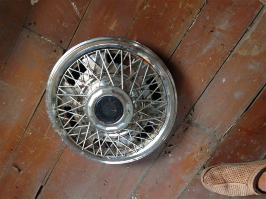 ขายฝาตบ รถคลาสสิค ลายซี่ลวด วันนี้ 1800 มาก่อนเอาไป