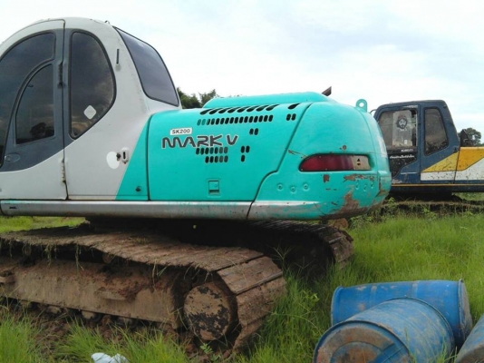ขายรถขุดkobelco sk200 มาร์ค5ไฟว์ เอกสารเล่มทะเบียนไฟฟ้าเต็ม เอวดี บูมดี รถทำงานปกติทั้งวันไม่โหลด พร้อมลุยงาน ชมรถหน้างานได้เลย