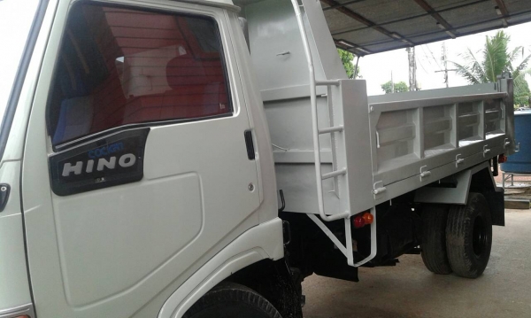 หกล้อ ฮีโน้ FC120 ปี40 ดั้ม 5 คิว แอร์ เวอร์ สโลส์ ล้างเอฟ  สภาพสวยพร้อมใช้งาน ทะเบียนพร้อมโอน