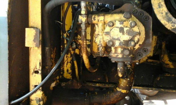 ขายรถขุดแบ็คโค KOMATSU PC200-5 บูมอาร์มเดิม เอวดีเครื่องแห้ง ทำช่วงล่างให้ พร้อมลงงาน