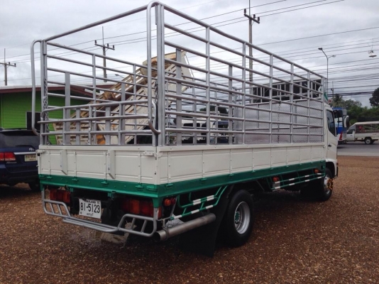 ุ6 ล้อ HINO 150 แรง  ปี 46 ยาว 5.50 เมตร