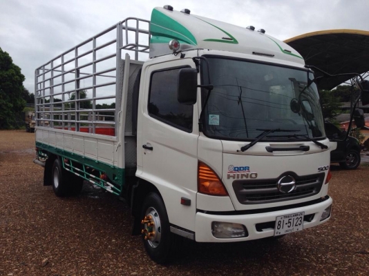 ุ6 ล้อ HINO 150 แรง  ปี 46 ยาว 5.50 เมตร