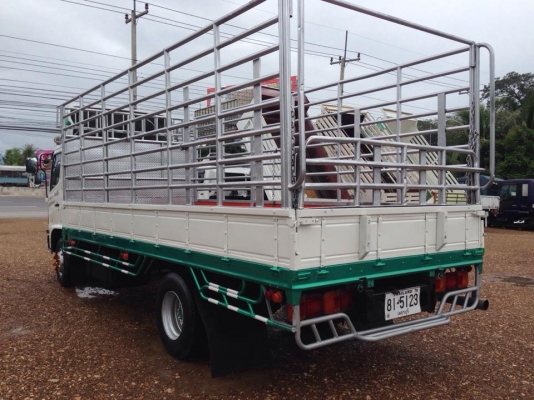 ุ6 ล้อ HINO 150 แรง  ปี 46 ยาว 5.50 เมตร