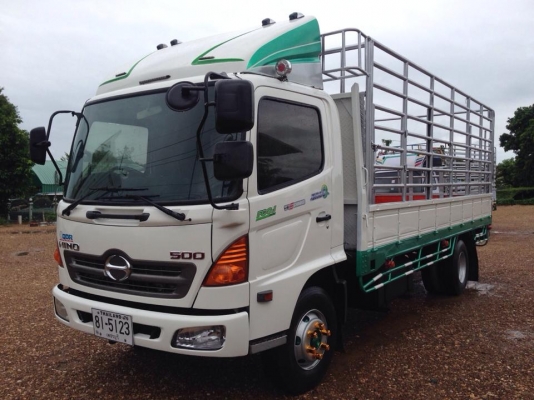 ุ6 ล้อ HINO 150 แรง  ปี 46 ยาว 5.50 เมตร