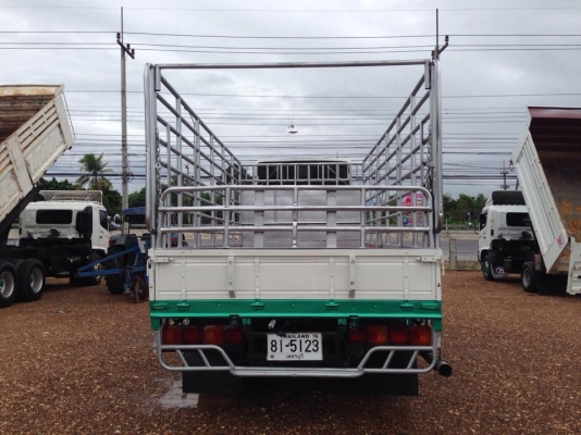 ุ6 ล้อ HINO 150 แรง  ปี 46 ยาว 5.50 เมตร