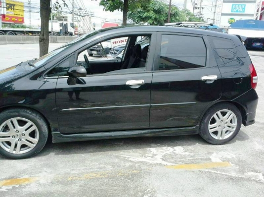 <<< ออกรถ 2900 รวมทุกอย่าง >>> Jazz 1.5 i-Vtec SV (AS) Top ABS+Airbag <<< ออกรถ 2900 รวมทุกอย่าง >>> Jazz 1.5 i-Vtec SV (AS) Top ABS+Airbag