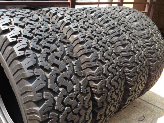 ยาง All BF goodrich 265 75 16 ปลายปี13 ใช้ไม่ถึง 2,000โล ยาง All BF goodrich 265 75 16 ปลายปี13 ใช้ไม่ถึง 2,000โล