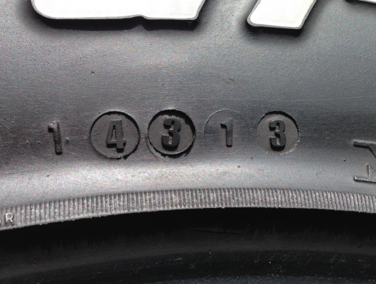 ยาง All BF goodrich 265 75 16 ปลายปี13 ใช้ไม่ถึง 2,000โล ยาง All BF goodrich 265 75 16 ปลายปี13 ใช้ไม่ถึง 2,000โล