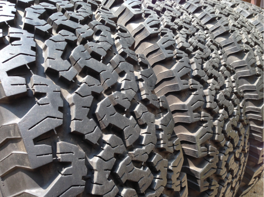 ยาง All BF goodrich 265 75 16 ปลายปี13 ใช้ไม่ถึง 2,000โล ยาง All BF goodrich 265 75 16 ปลายปี13 ใช้ไม่ถึง 2,000โล