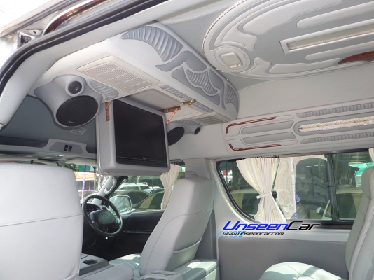 ขายด่วนๆ TOYOTA COMMUTER D4D 2500 ปี 2009 VIP สวยจัดล้นๆ ราคา 799,000 บาท โทร 0922726669 ตันหยงค่ะ