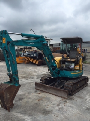 รถขุด KUBOTA U30พร้อมลายหัวเจาะ นำเข้าจากญี่ปุ่น