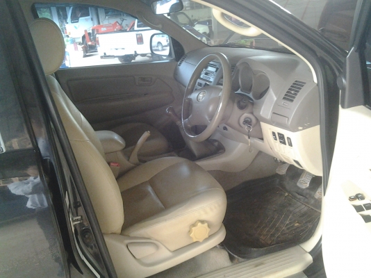 TOYOTA VIGO 3.0 โฟวีลแท้ปี 49 ไมล์น้อย สีเดิมบางนางบวช แอร์แบ เอบีเอส รถสวยพร้อมใช้ TOYOTA VIGO 3.0 โฟวีลแท้ปี 49 ไมล์น้อย สีเดิมบางนางบวช แอร์แบ เอบีเอส รถสวยพร้อมใช้