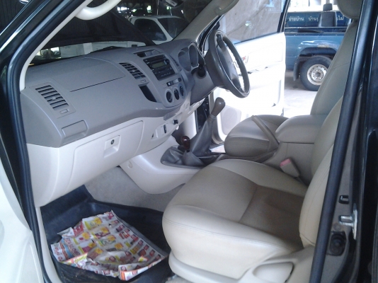 TOYOTA VIGO 3.0 โฟวีลแท้ปี 49 ไมล์น้อย สีเดิมบางนางบวช แอร์แบ เอบีเอส รถสวยพร้อมใช้ TOYOTA VIGO 3.0 โฟวีลแท้ปี 49 ไมล์น้อย สีเดิมบางนางบวช แอร์แบ เอบีเอส รถสวยพร้อมใช้