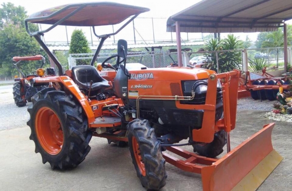 ขายรถไถKubota L3408DI (4WD) พร้อมใบมีดหน้าใหม่ รถไร่ สีเดิม 900ชม.พร้อมใช้งาน ขายรถไถKubota L3408DI (4WD) พร้อมใบมีดหน้าใหม่ รถไร่ สีเดิม 900ชม.พร้อมใช้งาน
