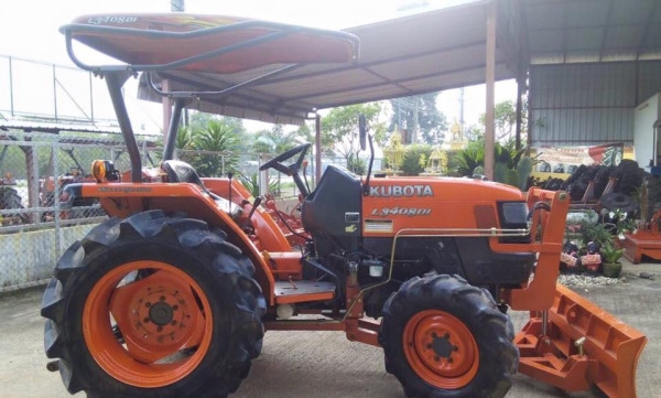 ขายรถไถKubota L3408DI (4WD) พร้อมใบมีดหน้าใหม่ รถไร่ สีเดิม 900ชม.พร้อมใช้งาน ขายรถไถKubota L3408DI (4WD) พร้อมใบมีดหน้าใหม่ รถไร่ สีเดิม 900ชม.พร้อมใช้งาน