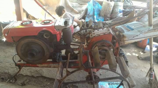 รถไถเดินตามคูโบต้า11แรง รถสวยพร้อมใช้ครับ