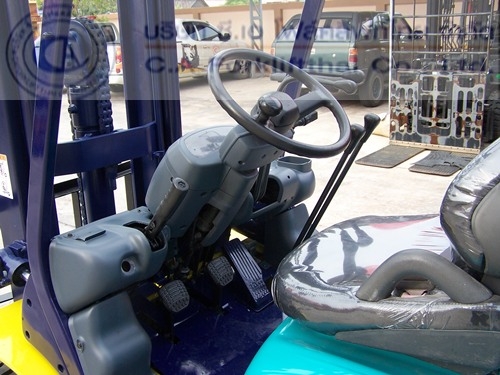 ขาย รถโฟล์คลิฟท์ KOMATSU รุ่น FD25HC-12