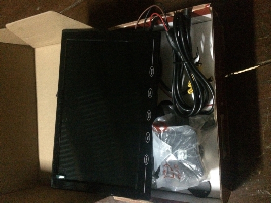 ขายจอตั้งติดรถยนต์ 9 นิ้ว 2AV ต่อกล้องหลังได้ ของใหม่มือหนึ่ง