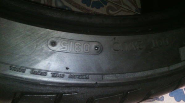 ขายยาง 265/35/18 ปี 15