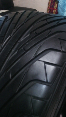 ขายยาง 265/35/18 ปี 15