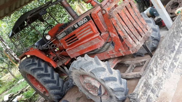 รถไถคูโบต้า M8950 2 เพลา รถไถคูโบต้า M8950 2 เพลา