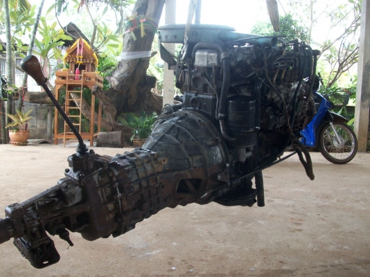 ขายเครื่อง พร้อมเกียร์ อิสุ C 190 สภาพดี พร้อมใช้งาน พร้อมเล่มทะเบียน  อุปกรณ์ครบ