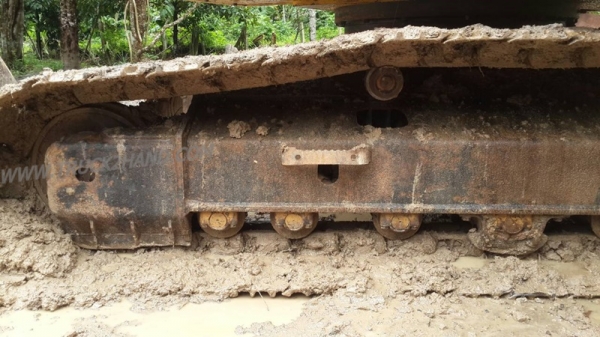 รถแบคโฮ KOMATSU PC200 16000 ชั่วโมง รุ่น8