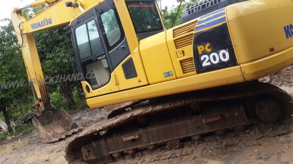 รถแบคโฮ KOMATSU PC200 16000 ชั่วโมง รุ่น8