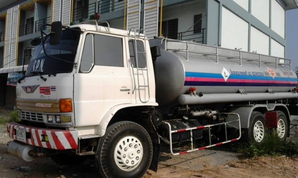 ขายรถน้ำมัน