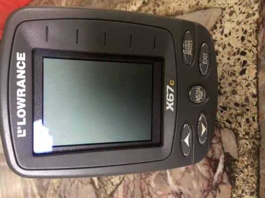 ขายซาวด์เดอร์ตกปลา Lowrance รุ่นx67c