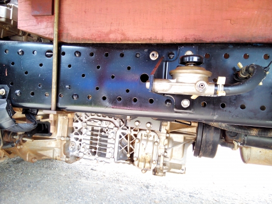 6 ล้อกลาง  *Euro.3*  ISUZU  NMR  130 แรงม้า *คอมมอนเรว*  รถสวยเดิม+สวยจริง+พร้อมใช้งาน * รถห้างแท้ * มีเล่มพร้อมโอน *