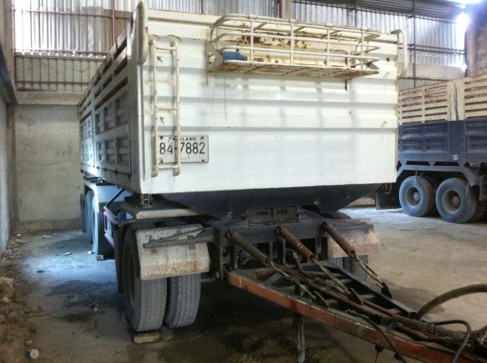 ต้องการขายลูกพ่วง 3 เพลา กว้าง 2.5 ม.ยาว 7ม. สูง1.3ม. กระบะดั้มสามมิตร 20 ตัน ราคา 550,000--ติดต่อเสี่ย สุทิน 0806622246